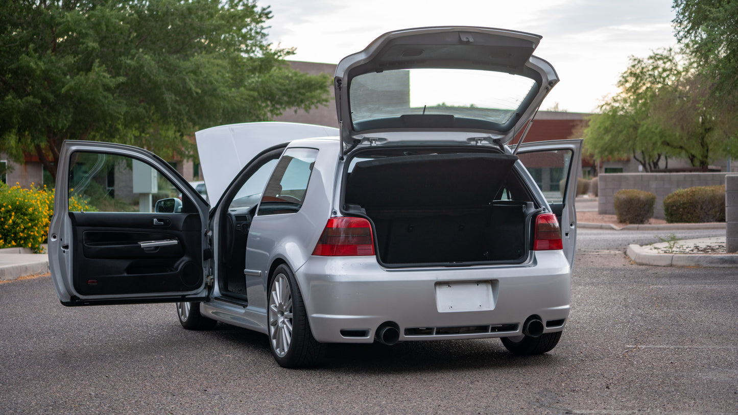 2004 Volkswagen R32 | Reflex Silver | Milltek Exhaust | 137K Miles