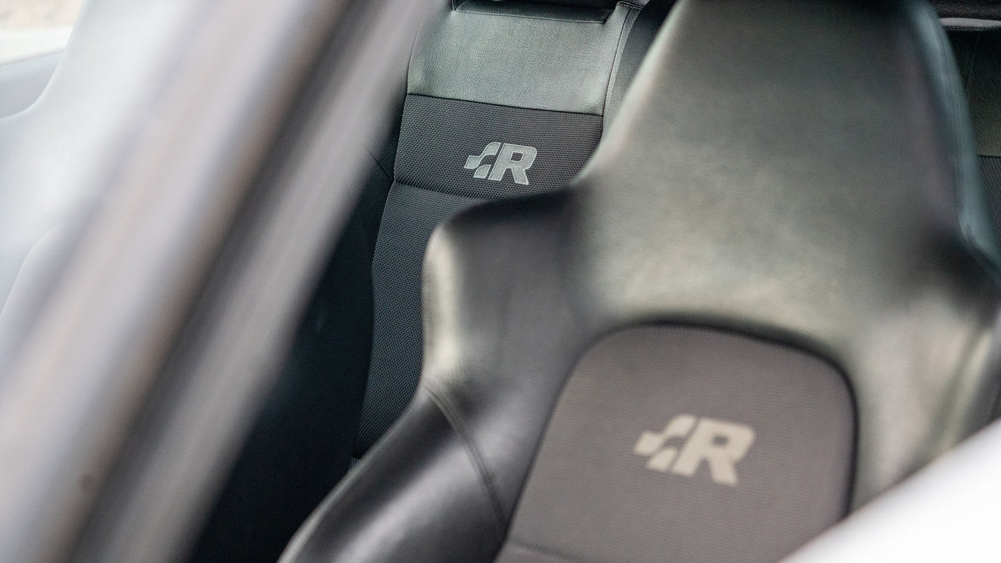 2004 Volkswagen R32 | Reflex Silver | Milltek Exhaust | 137K Miles