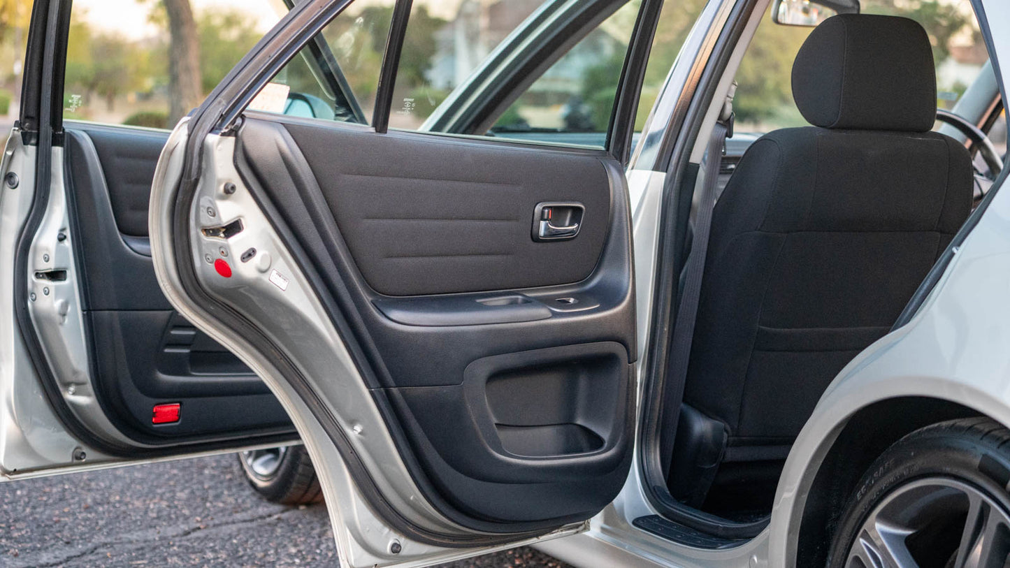 1998 Toyota Altezza RS200 | 6-Speed Manual | 85,295 KM (53,000 Miles) - SOLD