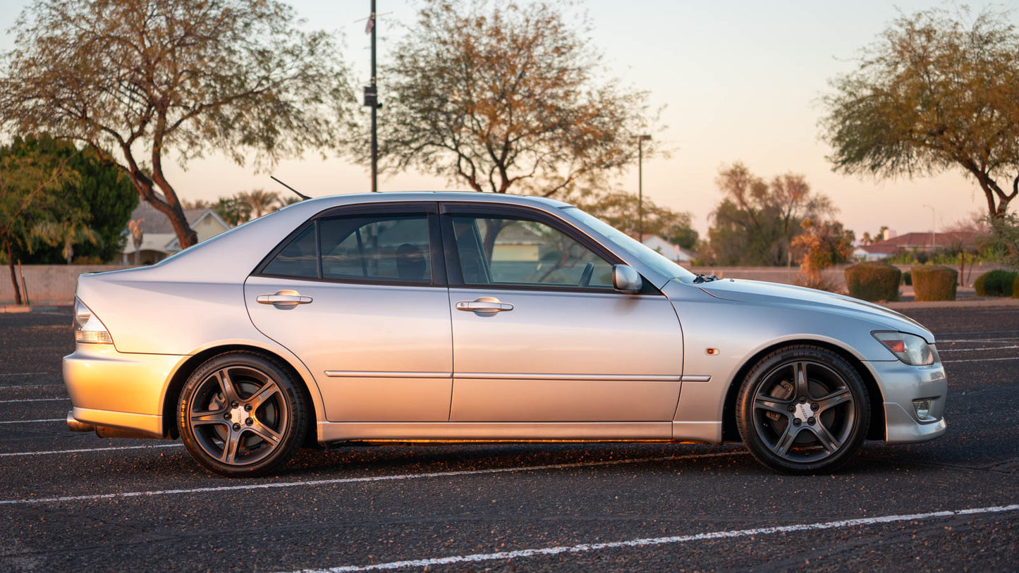 1998 Toyota Altezza RS200 | 6-Speed Manual | 85,295 KM (53,000 Miles) - SOLD