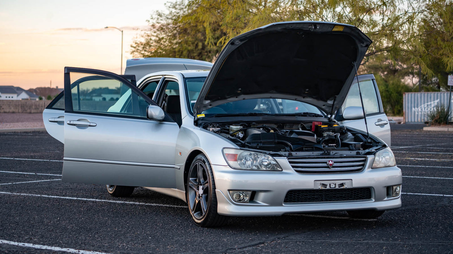 1998 Toyota Altezza RS200 | 6-Speed Manual | 85,295 KM (53,000 Miles) - SOLD