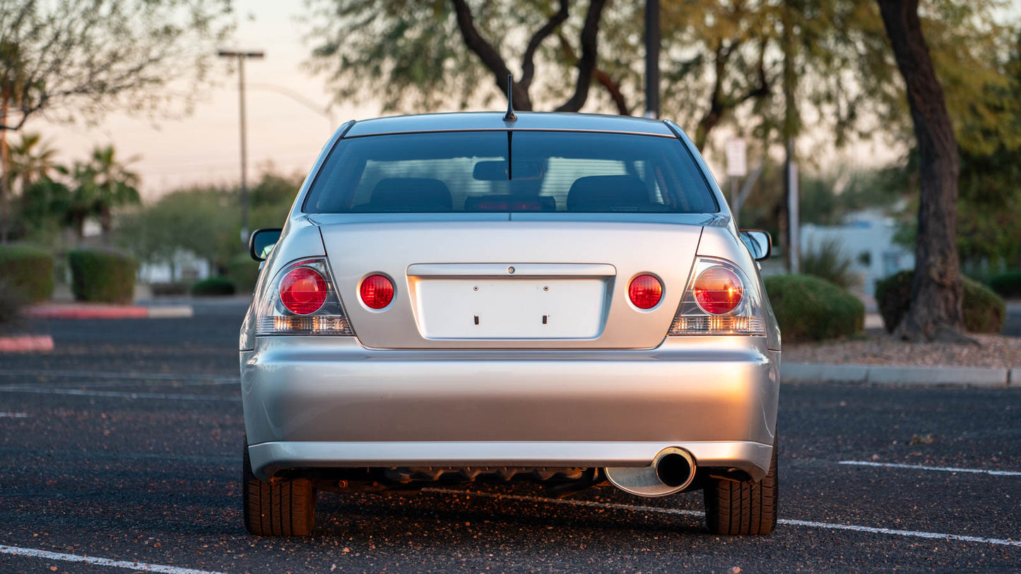 1998 Toyota Altezza RS200 | 6-Speed Manual | 85,295 KM (53,000 Miles) - SOLD