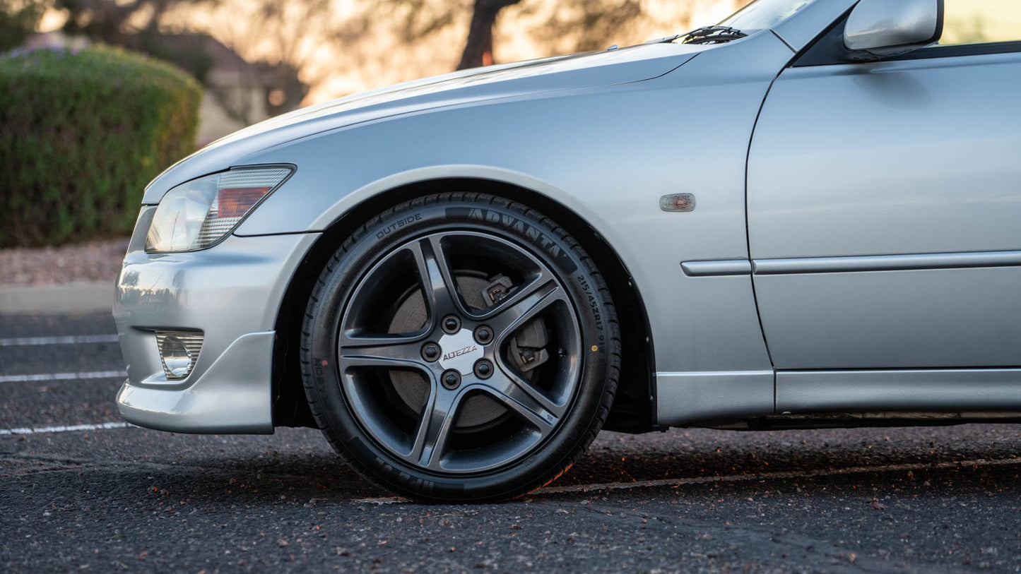 1998 Toyota Altezza RS200 | 6-Speed Manual | 85,295 KM (53,000 Miles) - SOLD