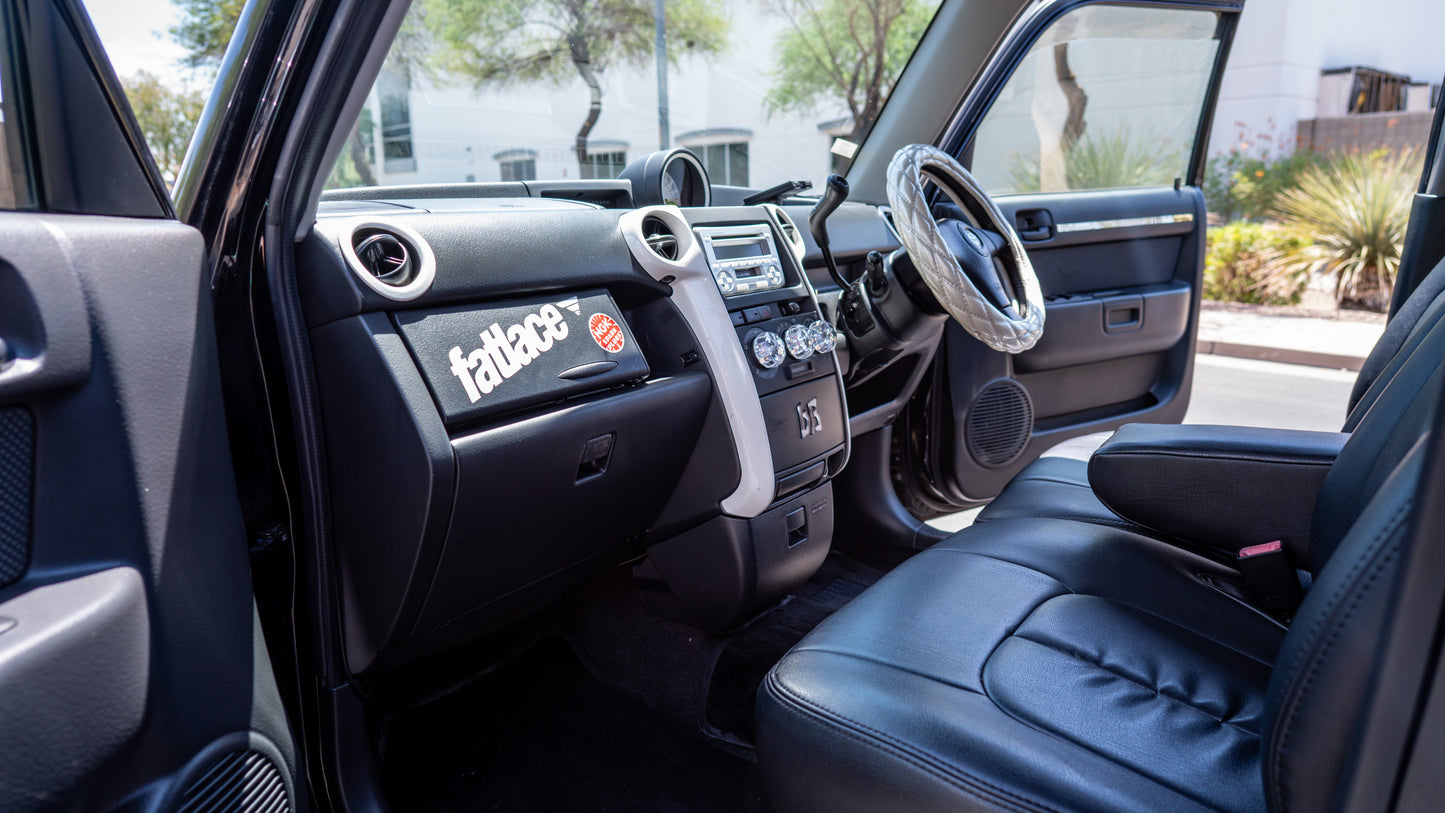 2001 Toyota bB Z X Version | Black (202) | 85,000 KM