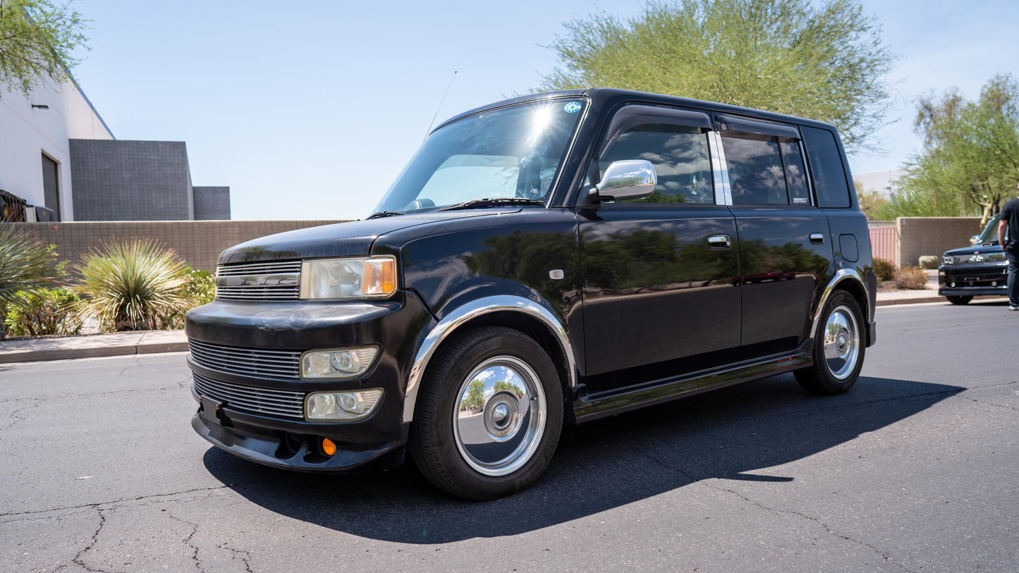 2001 Toyota bB Z X Version | Black (202) | 85,000 KM