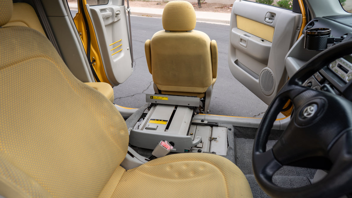 2001 Toyota bB Open Deck Welcab | Yellow | #002611