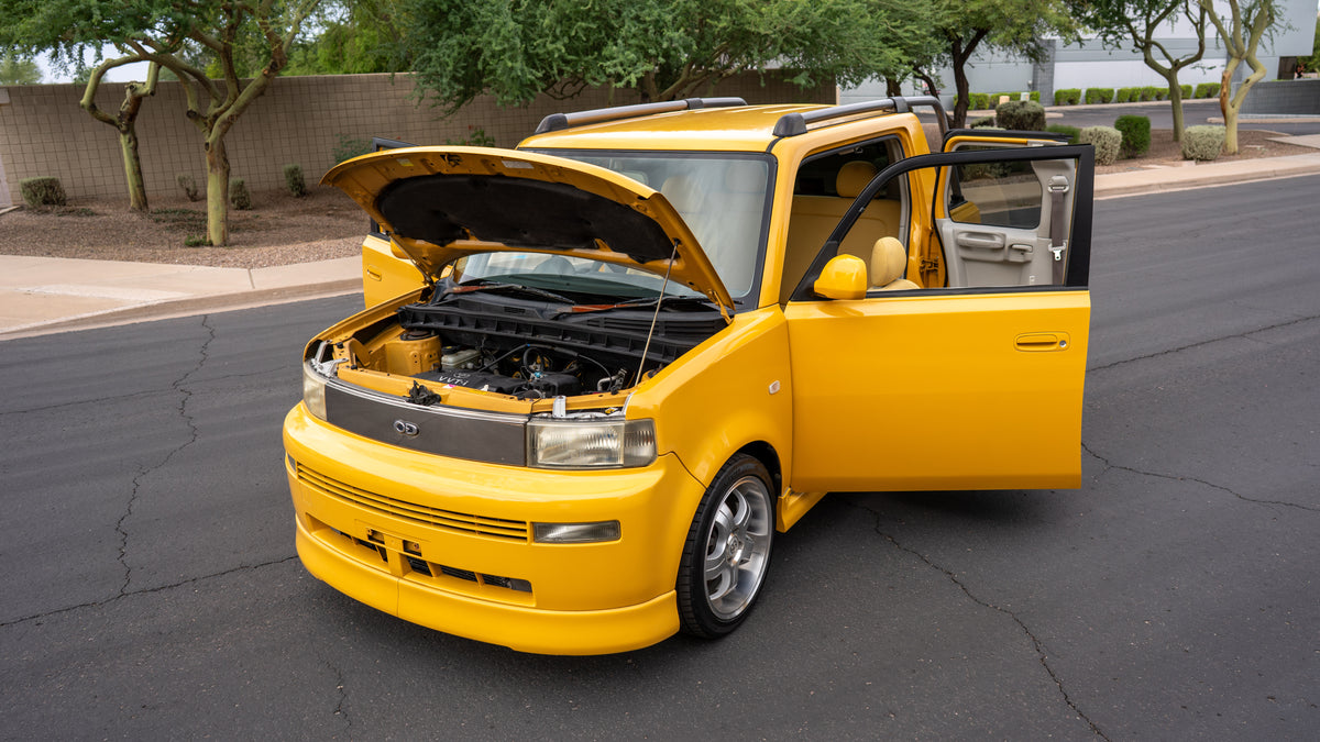 2001 Toyota bB Open Deck Welcab | Yellow | #002611