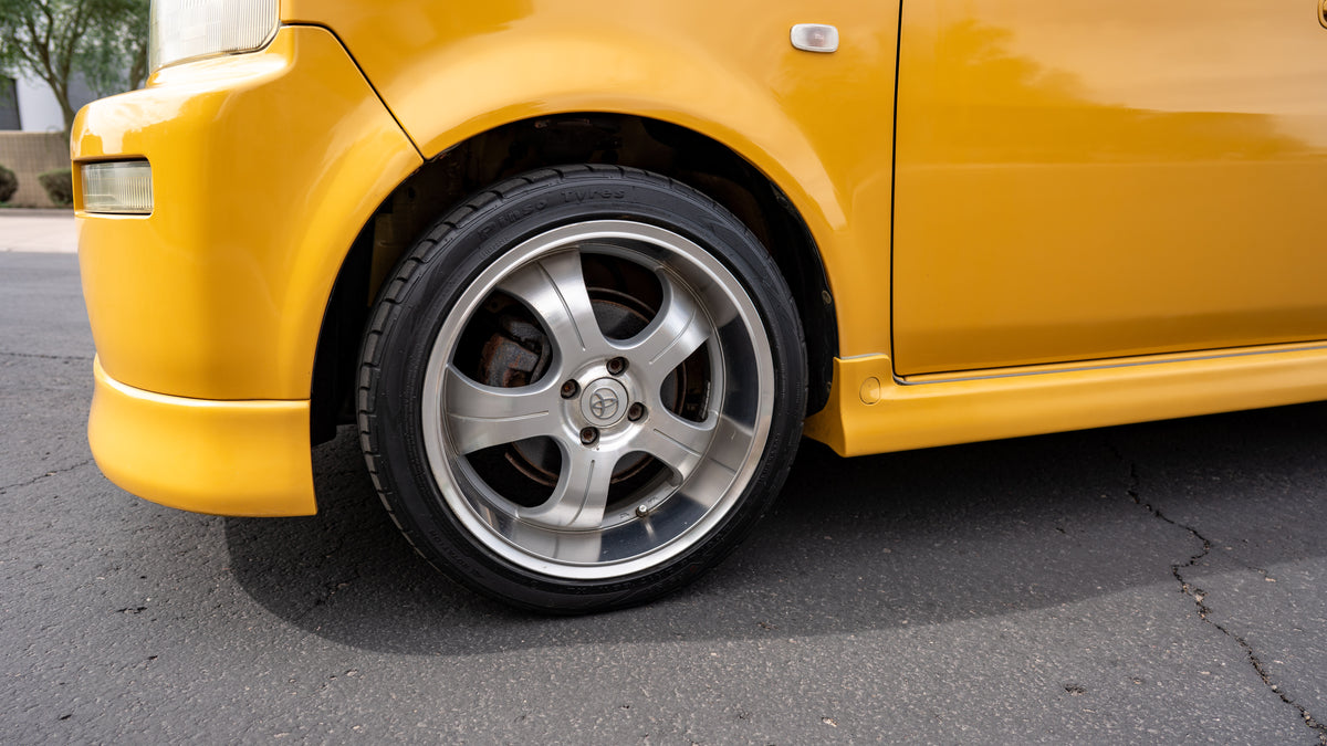 2001 Toyota bB Open Deck Welcab | Yellow | #002611