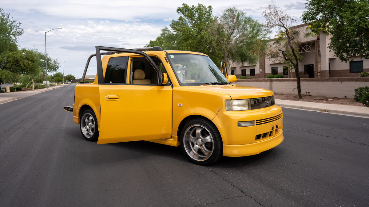 2001 Toyota bB Open Deck Welcab | Yellow | #002611