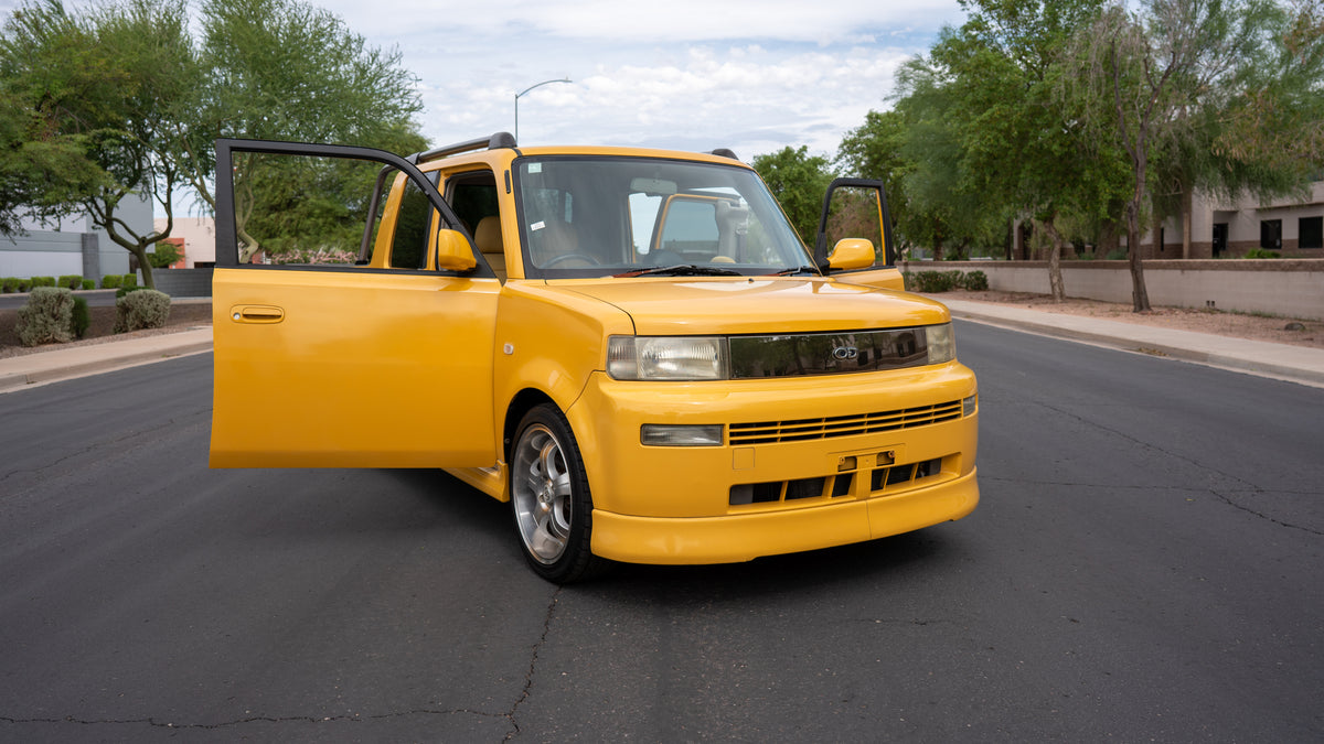 2001 Toyota bB Open Deck Welcab | Yellow | #002611