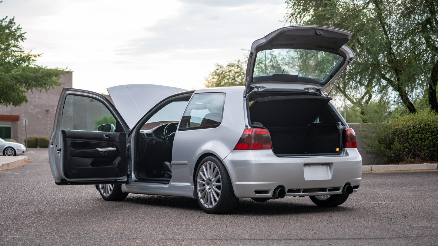2004 Volkswagen R32 | Reflex Silver | Milltek Exhaust | 137K Miles