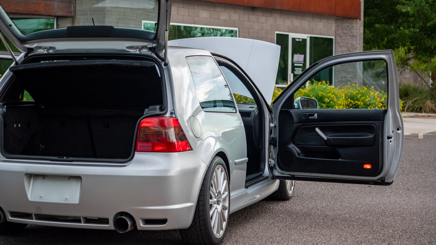 2004 Volkswagen R32 | Reflex Silver | Milltek Exhaust | 137K Miles