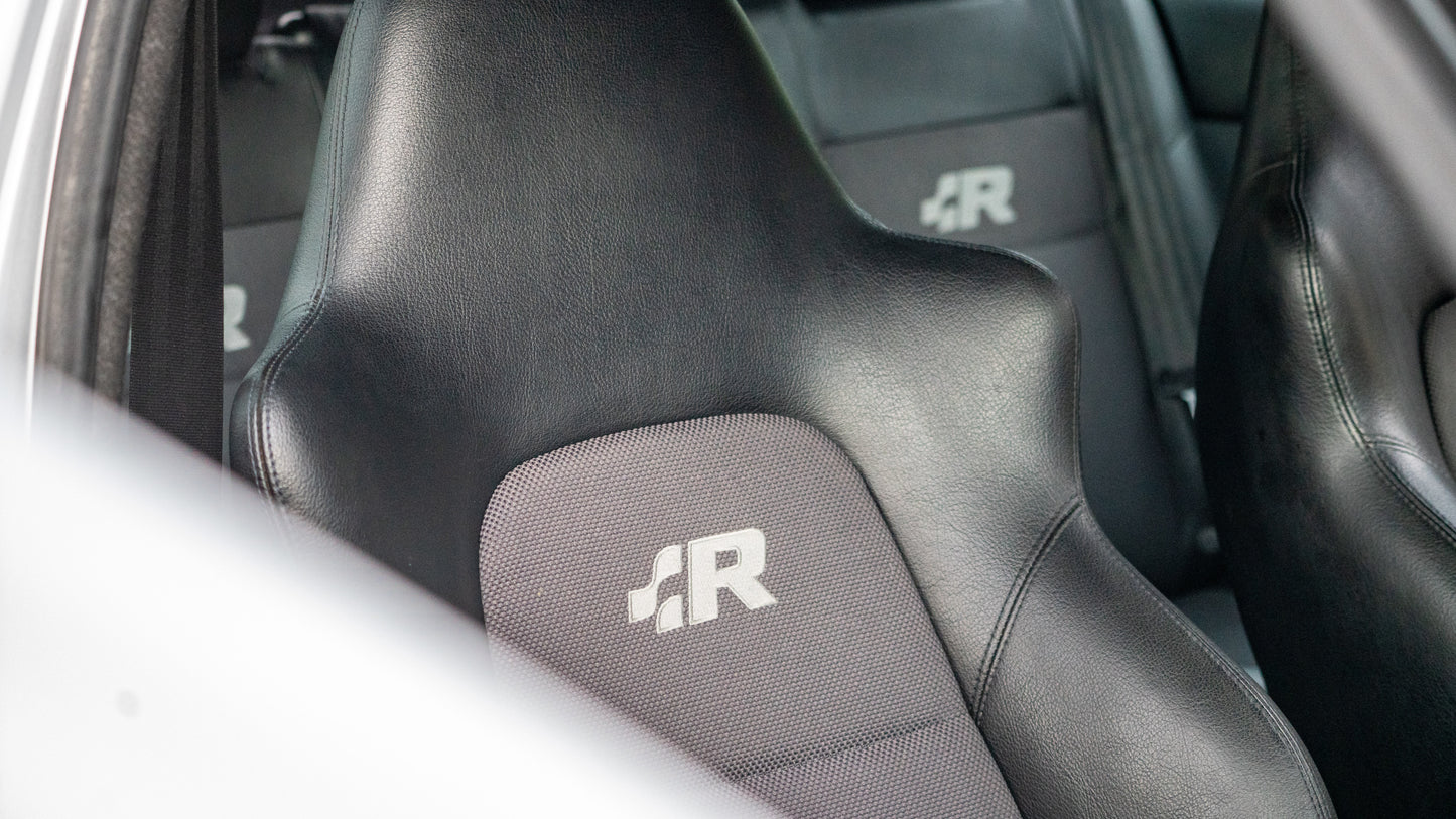 2004 Volkswagen R32 | Reflex Silver | Milltek Exhaust | 137K Miles