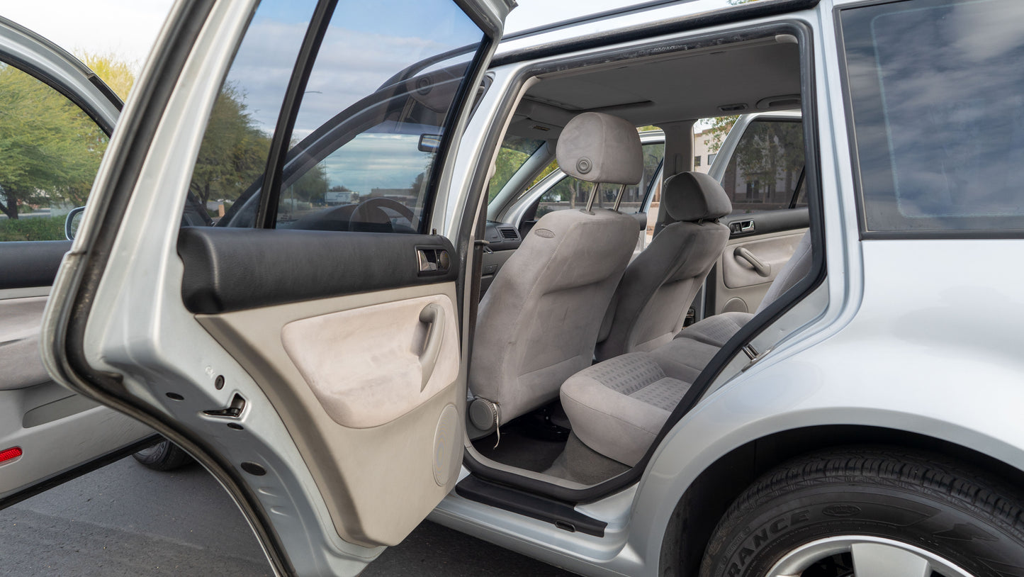 2005 Volkswagen Jetta Wagon TDI – Reflex Silver / Grey Cloth | One-Owner | Diesel Wagon | SOLD