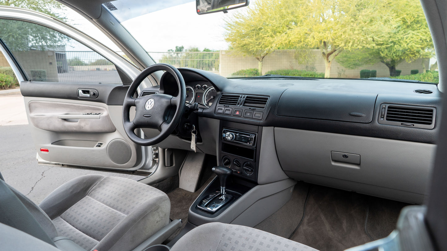 2005 Volkswagen Jetta Wagon TDI – Reflex Silver / Grey Cloth | One-Owner | Diesel Wagon | SOLD