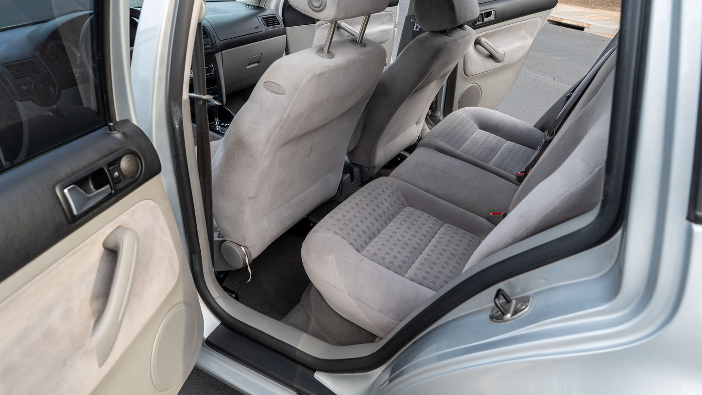 2005 Volkswagen Jetta Wagon TDI – Reflex Silver / Grey Cloth | One-Owner | Diesel Wagon | SOLD