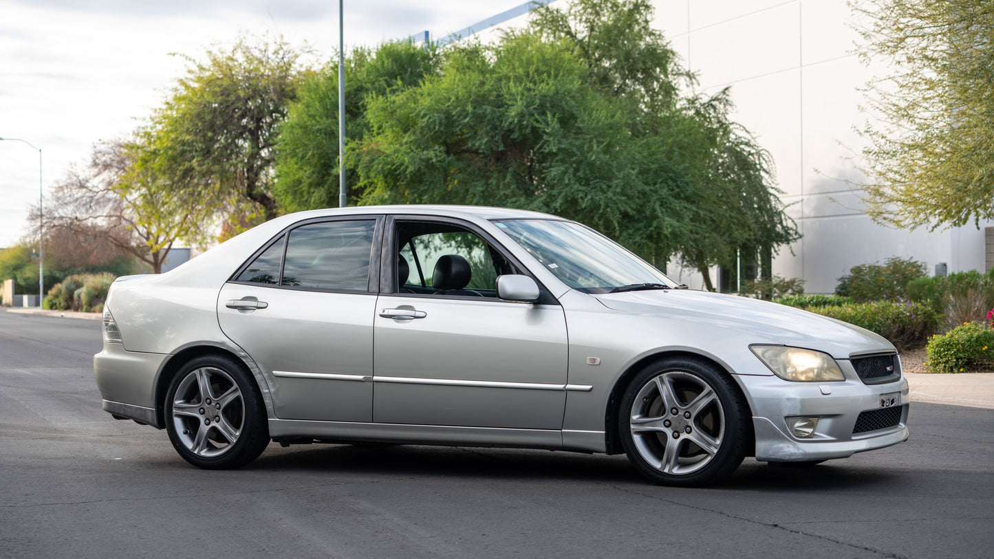 2001 Toyota Altezza – Millennium Silver Metallic | 6-Speed Manual | BEAMS Powered