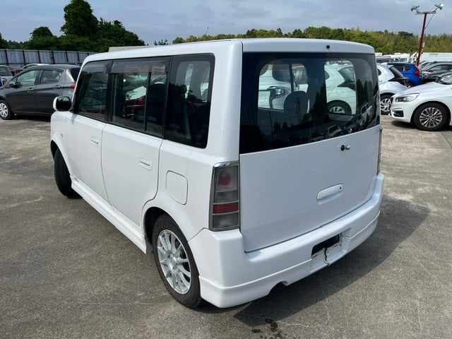 2001 Toyota bB 4WD | Pearl White (064) | 173,000 KM | Coming Soon