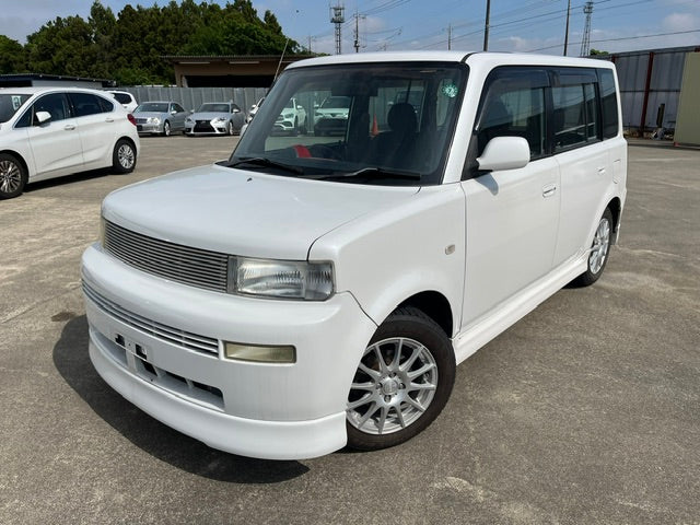 2001 Toyota bB 4WD | Pearl White (064) | 173,000 KM | Coming Soon