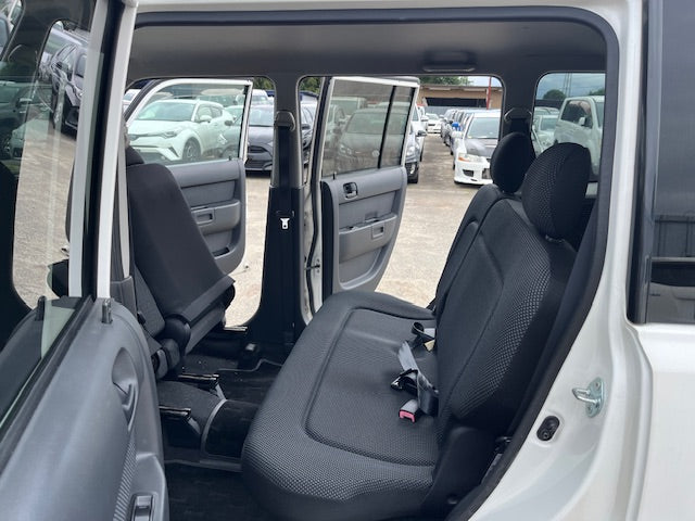 2001 Toyota bB Z X Version | White (040) | 78,000 KM | Coming Soon