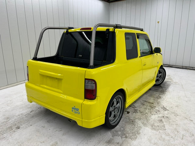 2001 Toyota bB Open Deck | 203,000 KM | #001540 | Coming Soon