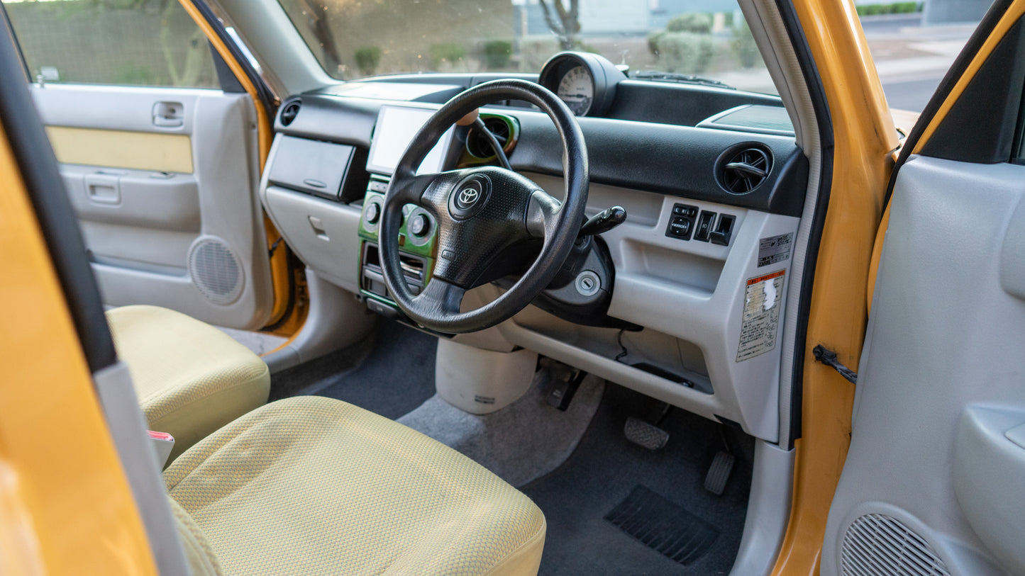 2001 Toyota bB Open Deck | #001152 | 232,412 KM