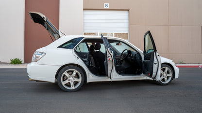 2001 Toyota Altezza Gita AS200 Z Edition | #103626 | 210,000 KM