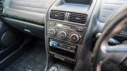 2001 Toyota Altezza Gita AS200 Z Edition | #103626 | 210,000 KM