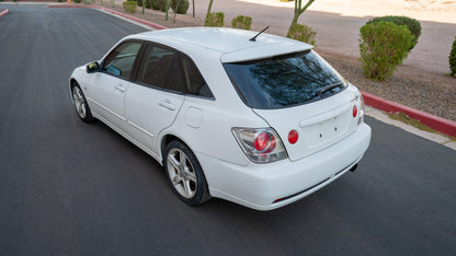 2001 Toyota Altezza Gita AS200 Z Edition | #103626 | 210,000 KM