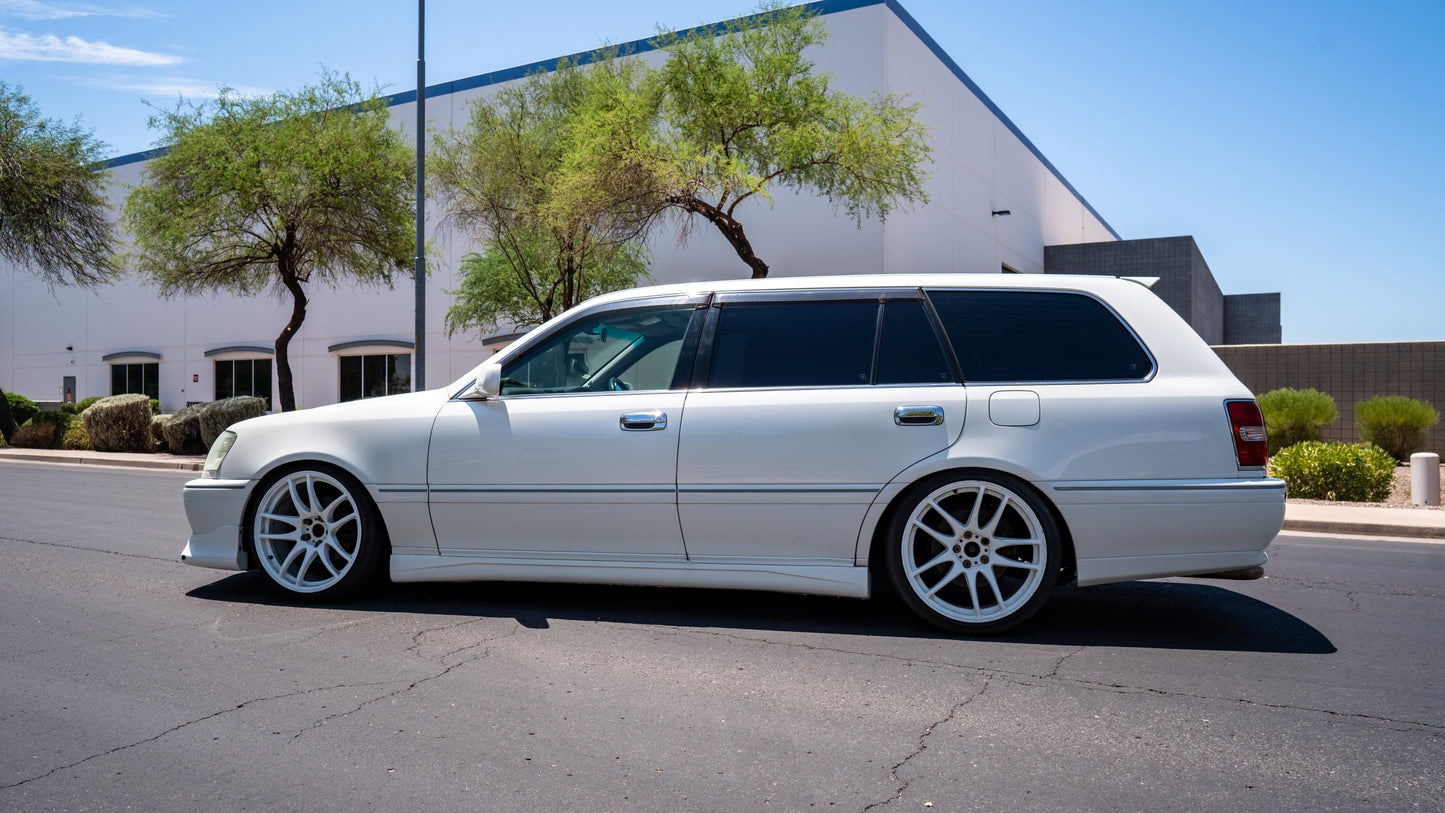 2001 Toyota Crown Estate Athlete V | Frosty White (2FQ) | 1JZ-GTE | 166,000 KM