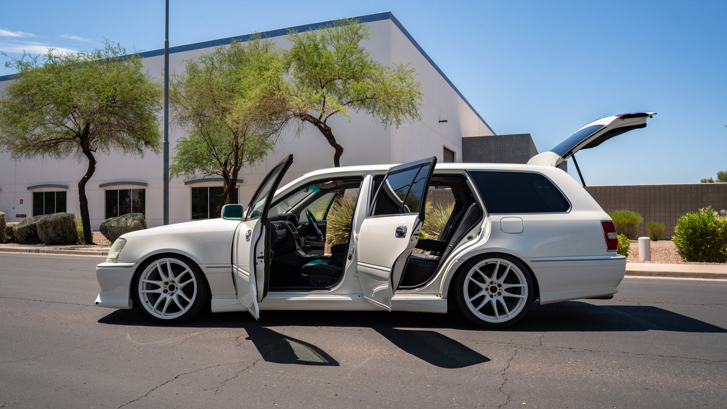 2001 Toyota Crown Estate Athlete V | Frosty White (2FQ) | 1JZ-GTE | 166,000 KM