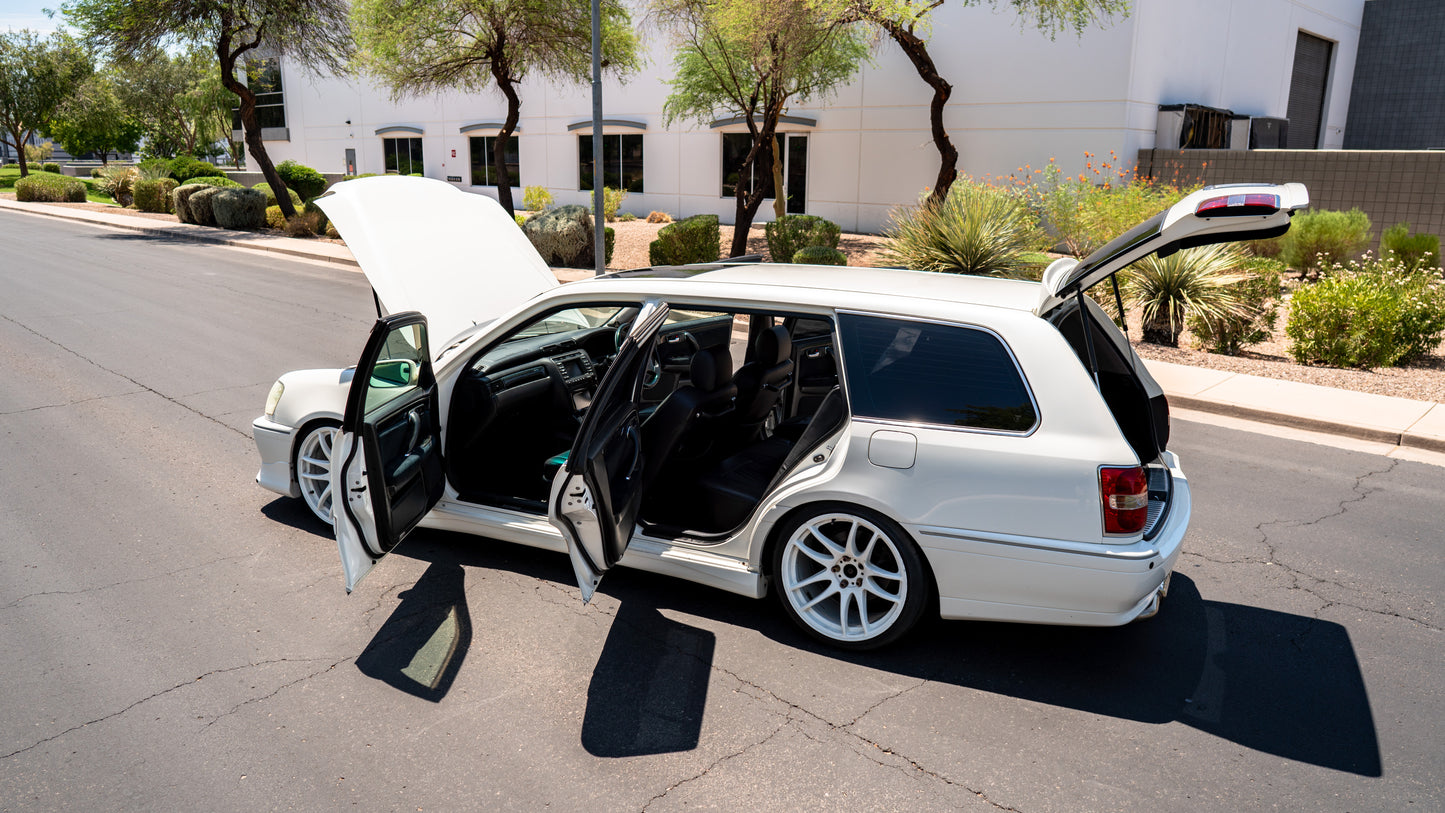 2001 Toyota Crown Estate Athlete V | Frosty White (2FQ) | 1JZ-GTE | 166,000 KM