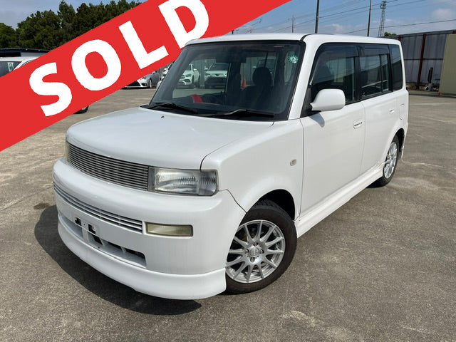 2001 Toyota bB 4WD | Pearl White (064) | 173,000 KM | Coming Soon