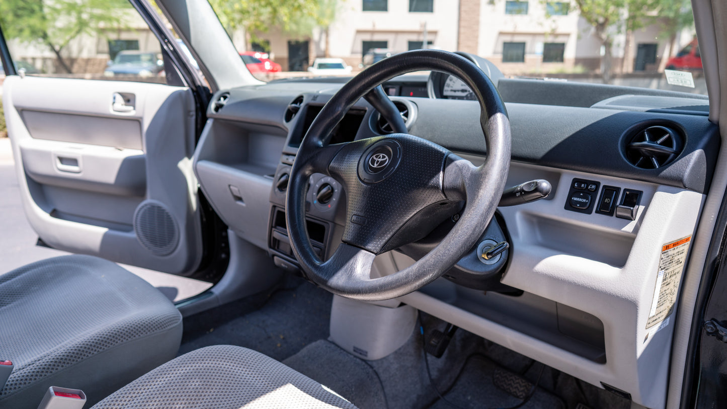 2001 Toyota bB Open Deck | Black (209) | 104,000 KM
