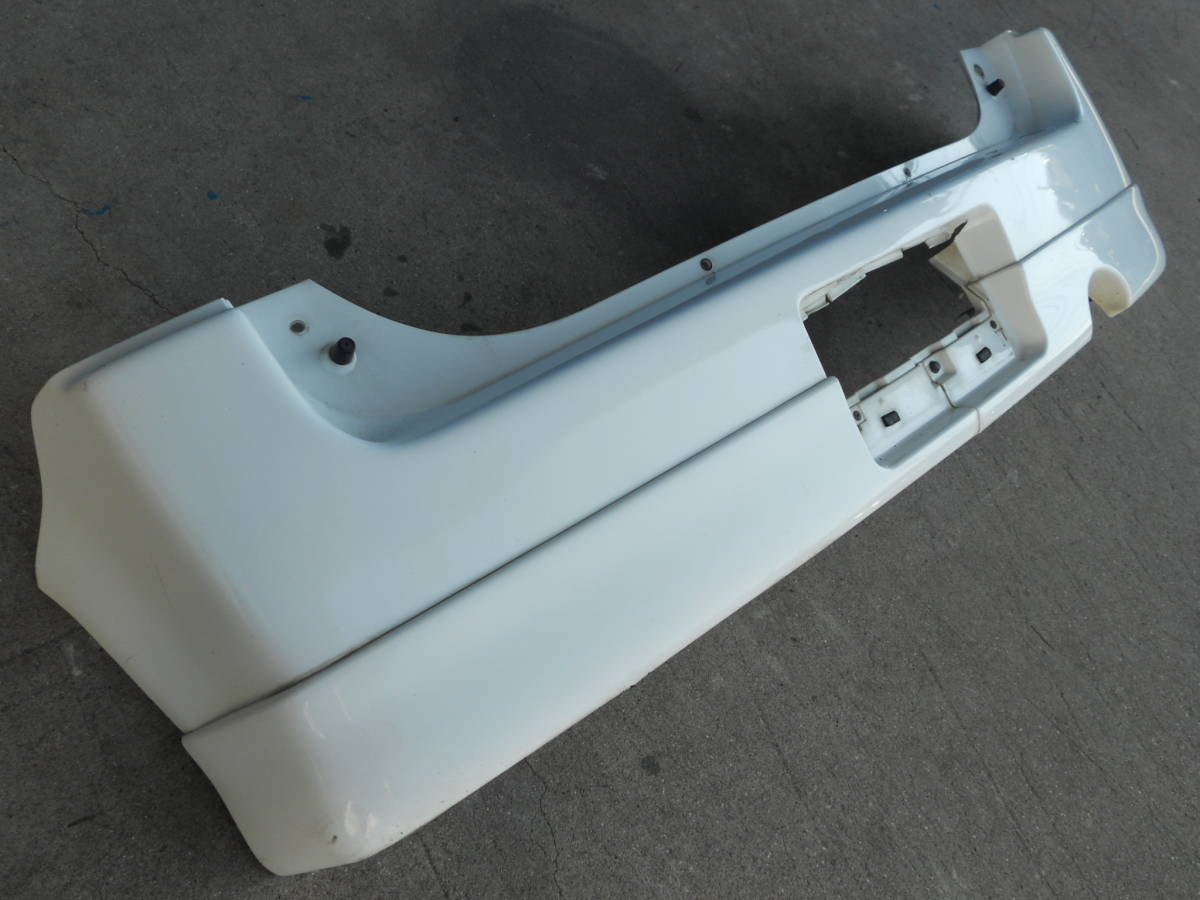 Toyota bB Rear early bumper white