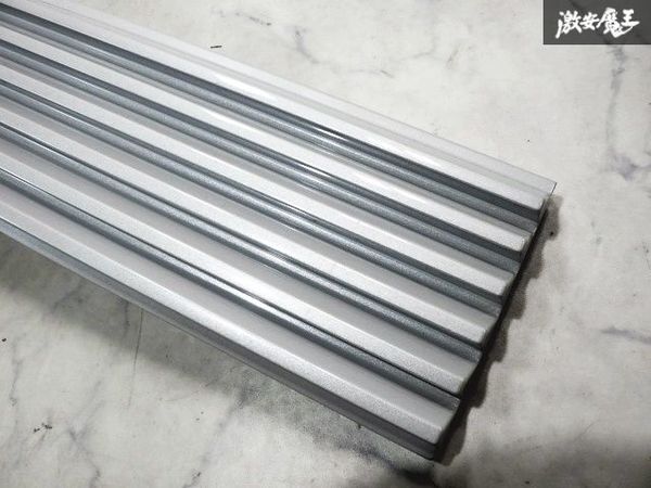 Toyota bB Grille - white